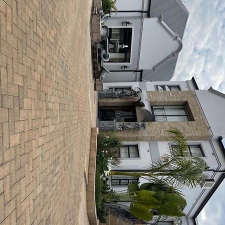Ezulwini Villa Hotel Harare Extérieur photo