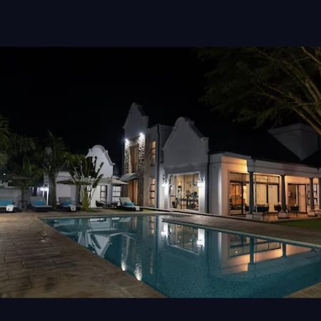 Ezulwini Villa Hotel Harare Extérieur photo