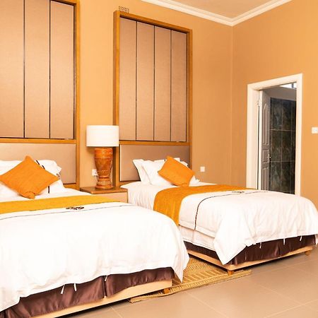 Ezulwini Villa Hotel Harare Extérieur photo