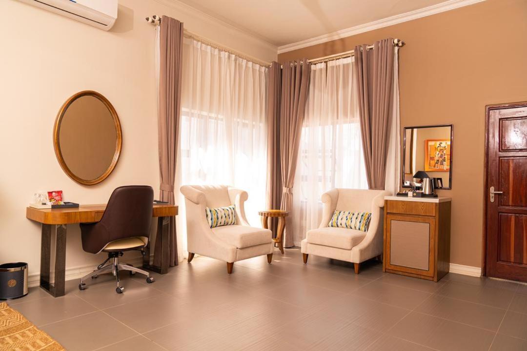 Ezulwini Villa Hotel Harare Extérieur photo