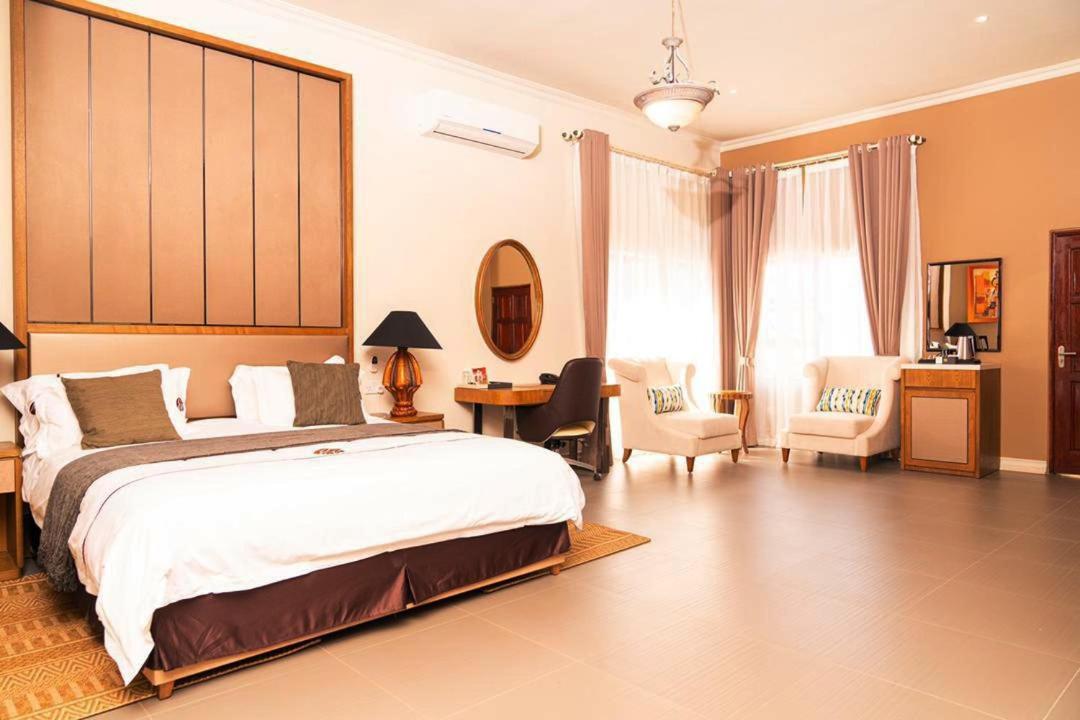 Ezulwini Villa Hotel Harare Extérieur photo