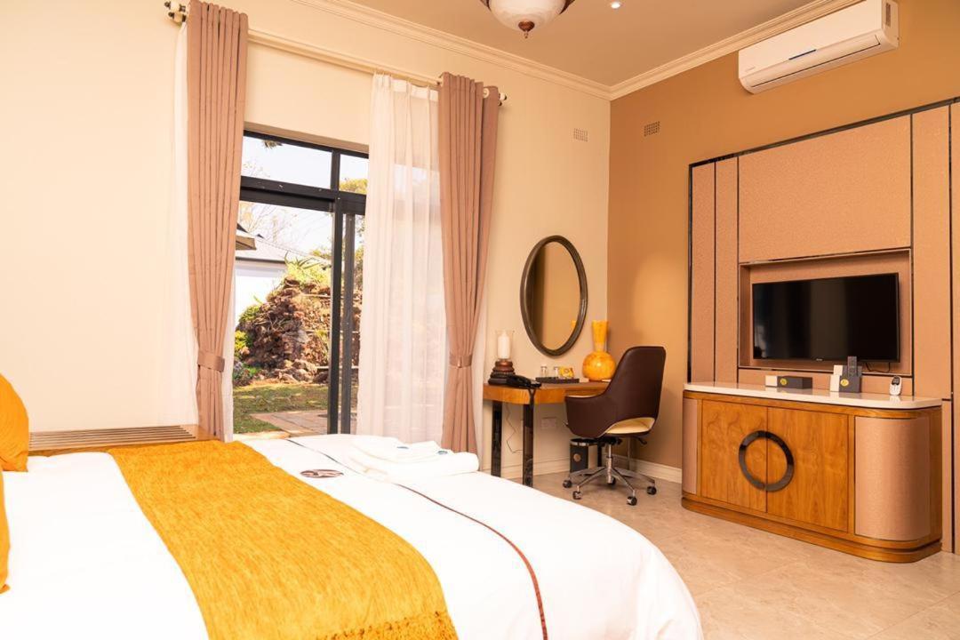 Ezulwini Villa Hotel Harare Extérieur photo